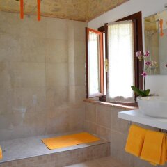 Отель B&B Valle dei Molini Италия, Лимена - отзывы, цены и фото номеров - забронировать отель B&B Valle dei Molini онлайн ванная фото 2
