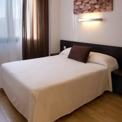 Отель Compostela Suites Apartments Испания, Мадрид - - забронировать отель Compostela Suites Apartments, цены и фото номеров комната для гостей фото 5