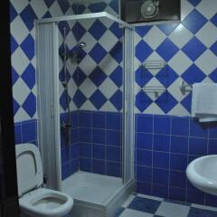 Alballouti Hotel Suites Амман ванная