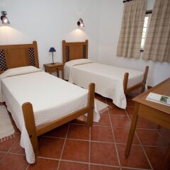 Отель Herdade Naveterra Rural Lodge & Spa комната для гостей