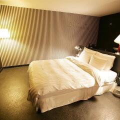 Click Hotel комната для гостей