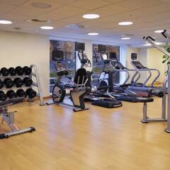 Отель Courtyard by Marriott Stockholm Kungsholmen фитнесс-зал фото 2