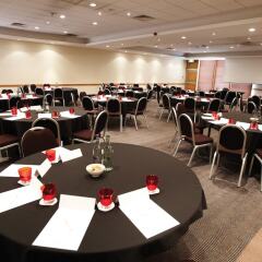 Отель Crowne Plaza London - Heathrow