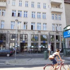 Отель St Christophers Inn Berlin парковка