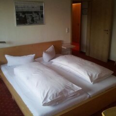 Hotel Hopfen Sack сейф в номере