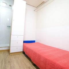 Отель E-Livingtel комната для гостей