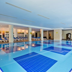 Отель Concorde De Luxe Resort бассейн