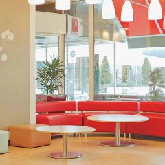 Отель ibis Paris 17 Clichy-Batignolles - formerly Berthier Франция, Париж - 10 отзывов об отеле, цены и фото номеров - забронировать отель ibis Paris 17 Clichy-Batignolles - formerly Berthier онлайн интерьер отеля