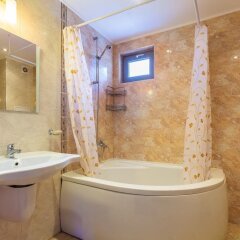 Отель Guest House Kristal Равда ванная