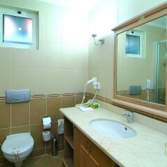 Papillon Belvil Holiday Village Турция, Белек - 10 отзывов об отеле, цены и фото номеров - забронировать отель Papillon Belvil Holiday Village онлайн ванная фото 2