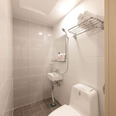 Отель K-Guesthouse Myeongdong 4 Южная Корея, Сеул - отзывы, цены и фото номеров - забронировать отель K-Guesthouse Myeongdong 4 онлайн ванная