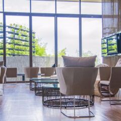 Отель Baan Plai Haad Beachfront Condominium Паттайя гостиничный бар