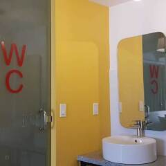 Отель Mayan Monkey Los Cabos - Hostel - Adults Only Мексика, Золотая зона Марина - отзывы, цены и фото номеров - забронировать отель Mayan Monkey Los Cabos - Hostel - Adults Only онлайн ванная фото 2