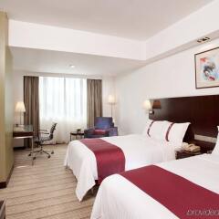 Отель Holiday Inn Vista Shanghai комната для гостей фото 3