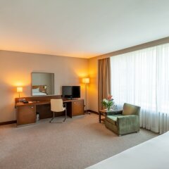 Отель Sheraton Baku Airport Азербайджан, Баку - 1 отзыв об отеле, цены и фото номеров - забронировать отель Sheraton Baku Airport онлайн удобства в номере фото 2
