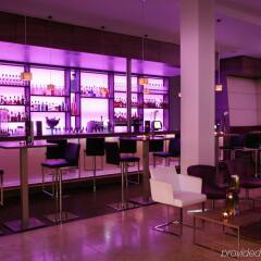 Отель Meliá Düsseldorf гостиничный бар