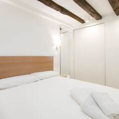 Апартаменты Luxurious and Spacious Brand-new Apartment in Old Town комната для гостей фото 4
