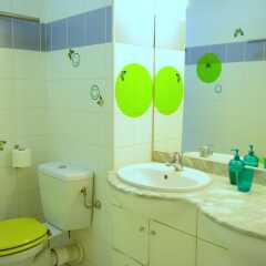 Отель F3 Manuiti Holiday home 2 ванная