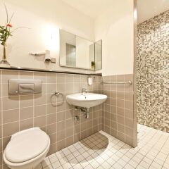 Отель Novum Hotel Gates Berlin Charlottenburg Германия, Берлин - 13 отзывов об отеле, цены и фото номеров - забронировать отель Novum Hotel Gates Berlin Charlottenburg онлайн ванная фото 2