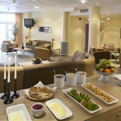 Отель Thon Hotel Ålesund Норвегия, Олесунн - 1 отзыв об отеле, цены и фото номеров - забронировать отель Thon Hotel Ålesund онлайн питание фото 3
