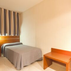 Sirenis Hotel Goleta - Tres Carabelas & Spa сейф в номере