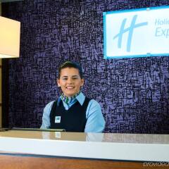 Отель Holiday Inn Express Glasgow City Centre Riverside интерьер отеля