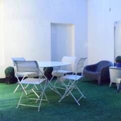 Отель Kensington 1 Bedroom Flat With Terrace