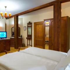 Отель Josephine Old Town Square Hotel Чехия, Прага - отзывы, цены и фото номеров - забронировать отель Josephine Old Town Square Hotel онлайн сейф в номере