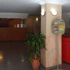 Отель Aparthotel Veramar Испания, Фуэнхирола - 2 отзыва об отеле, цены и фото номеров - забронировать отель Aparthotel Veramar онлайн парковка
