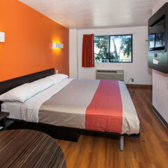 Отель Motel 6 Los Angeles, CA - Los Angeles - LAX США, Инглвуд - отзывы, цены и фото номеров - забронировать отель Motel 6 Los Angeles, CA - Los Angeles - LAX онлайн комната для гостей фото 5