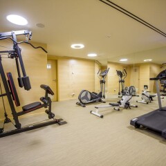 Отель Occidental Lisboa фитнесс-зал
