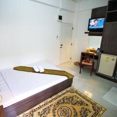 Отель Riski Residence Bangkok-Noi комната для гостей фото 4