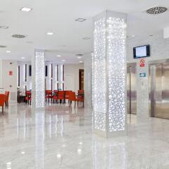 Hotel Corona De Granada интерьер отеля