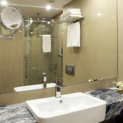 Отель Central Hotel Sofia Болгария, София - отзывы, цены и фото номеров - забронировать отель Central Hotel Sofia онлайн ванная
