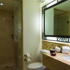 Отель Suites at Grand Solmar Land's End Resort and Spa ванная