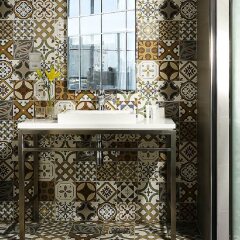 Отель ibis Styles Dubai Jumeira ванная