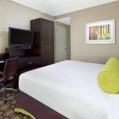 Отель Fairfield Inn & Suites by Marriott New York Midtown Manhattan/Penn Station удобства в номере фото 2