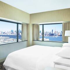 Отель Sheraton Lincoln Harbor Вихокен комната для гостей фото 4
