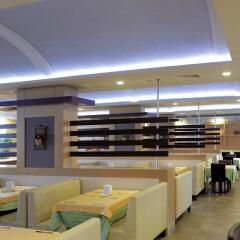 Julian Club Hotel развлечения