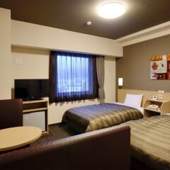 Hotel Route-Inn Tokyo Toyocho сейф в номере