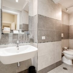 Апартаменты Nice Apartment Near St. Peter ванная фото 2