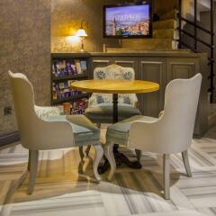 Отель Aston Residence развлечения