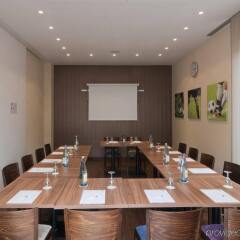 Отель Holiday Inn Express Hamburg St Pauli Messe
