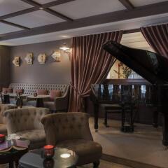 Отель Hôtel DAubusson гостиничный бар