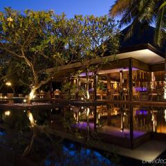 Отель One&Only Reethi Rah бассейн фото 2