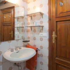 Апартаменты Rental in Rome Arco Ciambella Studio Рим ванная
