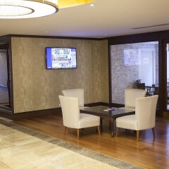 Bilek Istanbul Hotel интерьер отеля фото 3