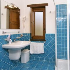 Отель Locanda Le Tre Sorelle Казаль-Велино ванная