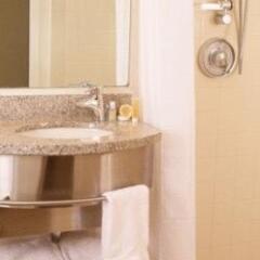 Отель Club Quarters, Central Loop 4* Улучшенный номер с различными типами кроватей фото 9