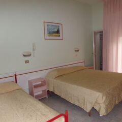Hotel Manù Римини комната для гостей фото 2